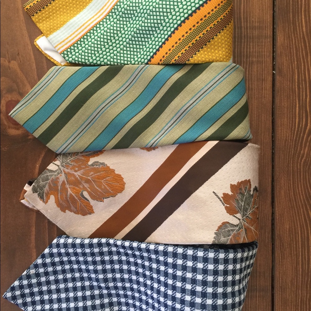 Vintage retro groomsman tie gold blue green